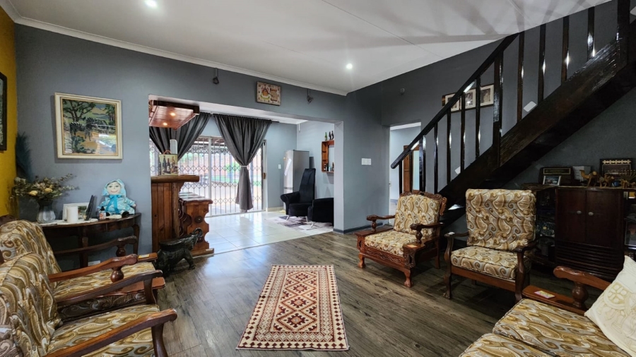 4 Bedroom Property for Sale in Melodie North West